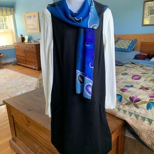 TALBOTS Black Zippered Jumper, Looks great over tops, Size 10